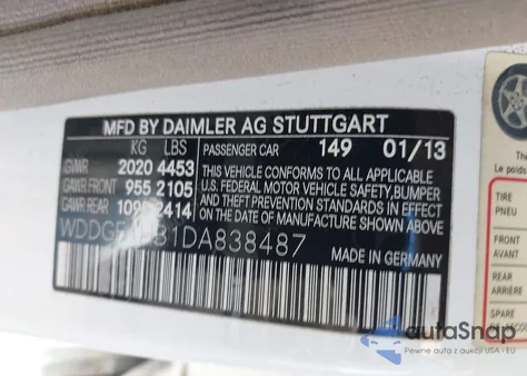 2013 Mercedes-Benz C 250 Sport z USA, uszkodzony, nr VIN WDDGF4HB1DA838487